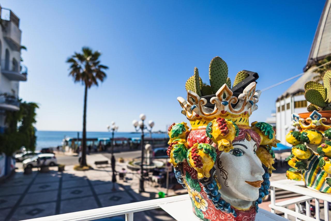 La Piazzetta Bed & Breakfast Giardini Naxos Ngoại thất bức ảnh
