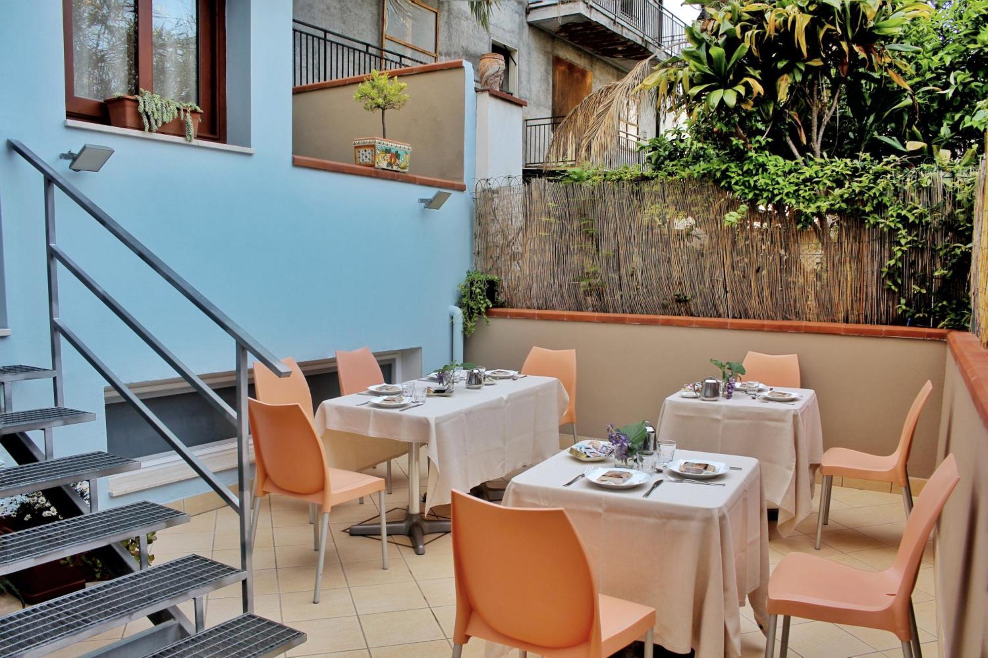 La Piazzetta Bed & Breakfast Giardini Naxos Ngoại thất bức ảnh